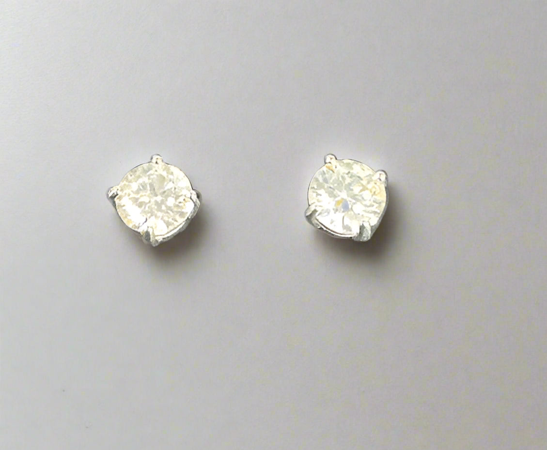 Sterling Sliver Earrings Studs with 2.00 CWT Moissanites