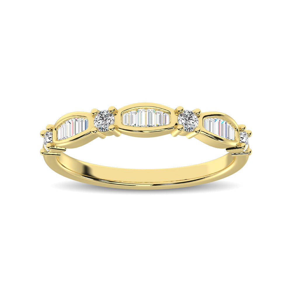 14K Yellow Gold 1/4 Ctw Round and Tapper Diamond Band Ring